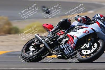 media/Oct-08-2022-SoCal Trackdays (Sat) [[1fc3beec89]]/Turn 14 (1050am)/